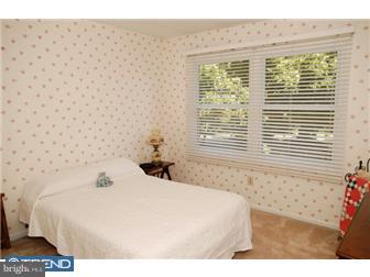 44 Woodstream Drive Chesterbrook, PA 19087 - Photo 7 of 12