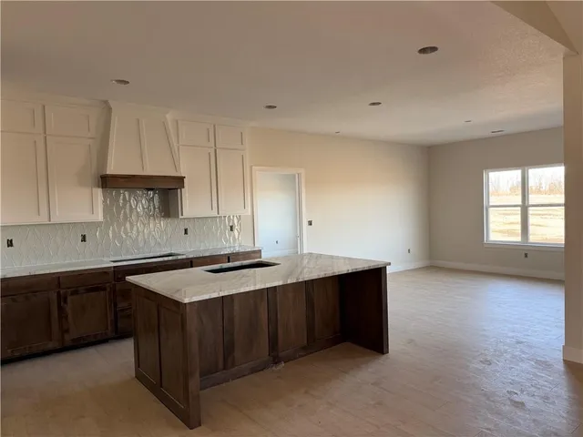 $500,000 | 1155 Southwest 58th Highway, Holden, MO 64040