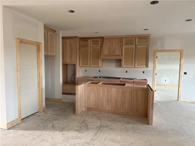 $500,000 | 1155 Southwest 58th Highway, Holden, MO 64040