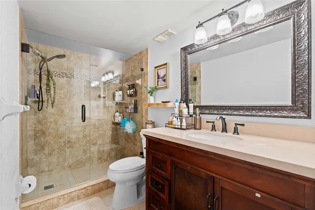 $3,000 | 5768 Calais Boulevard North, Unit 2, St. Petersburg, FL 33714