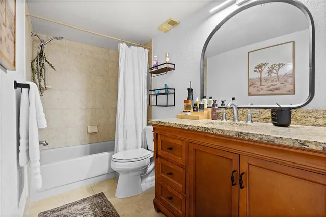 $3,000 | 5768 Calais Boulevard North, Unit 2, St. Petersburg, FL 33714