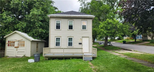 $1,400 | 127 West Schuyler Street, Oswego, NY 13126