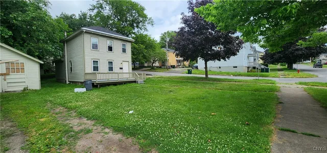 $1,400 | 127 West Schuyler Street, Oswego, NY 13126