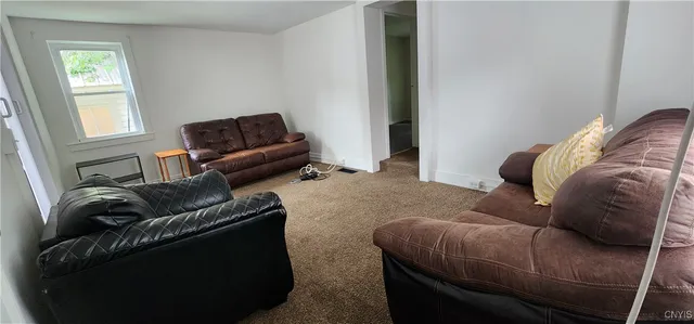 $1,400 | 127 West Schuyler Street, Oswego, NY 13126