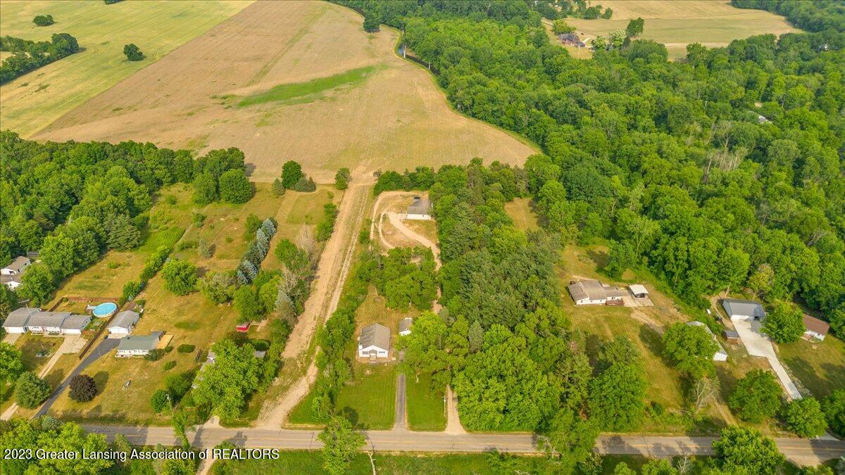 4931 Freeman Road Eaton Rapids, MI 48827 - Photo 6 of 29 02-Media Jett-4