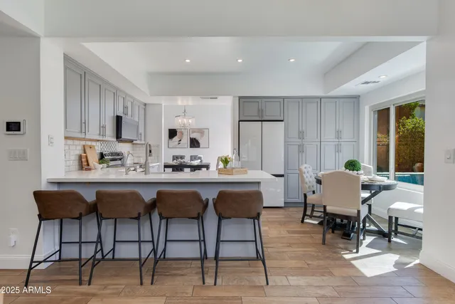 $3,800 | 2119 East New Bedford Drive, Gilbert, AZ 85234