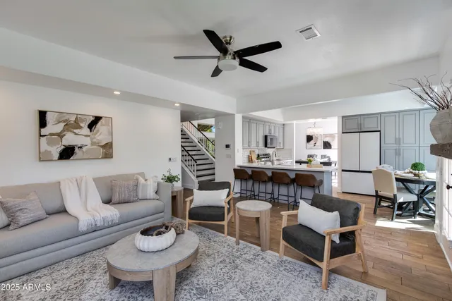 $3,800 | 2119 East New Bedford Drive, Gilbert, AZ 85234