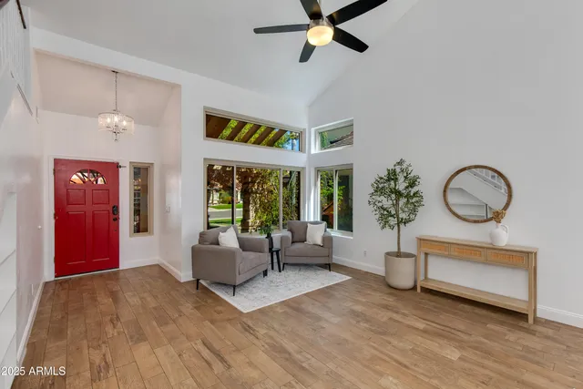 $3,800 | 2119 East New Bedford Drive, Gilbert, AZ 85234