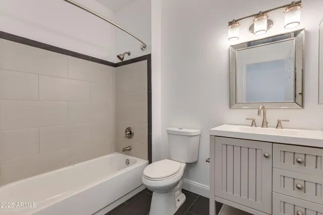 $3,800 | 2119 East New Bedford Drive, Gilbert, AZ 85234