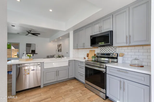 $3,800 | 2119 East New Bedford Drive, Gilbert, AZ 85234