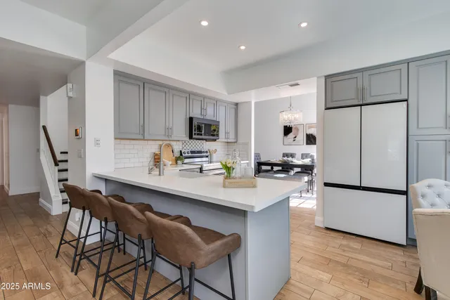 $3,800 | 2119 East New Bedford Drive, Gilbert, AZ 85234