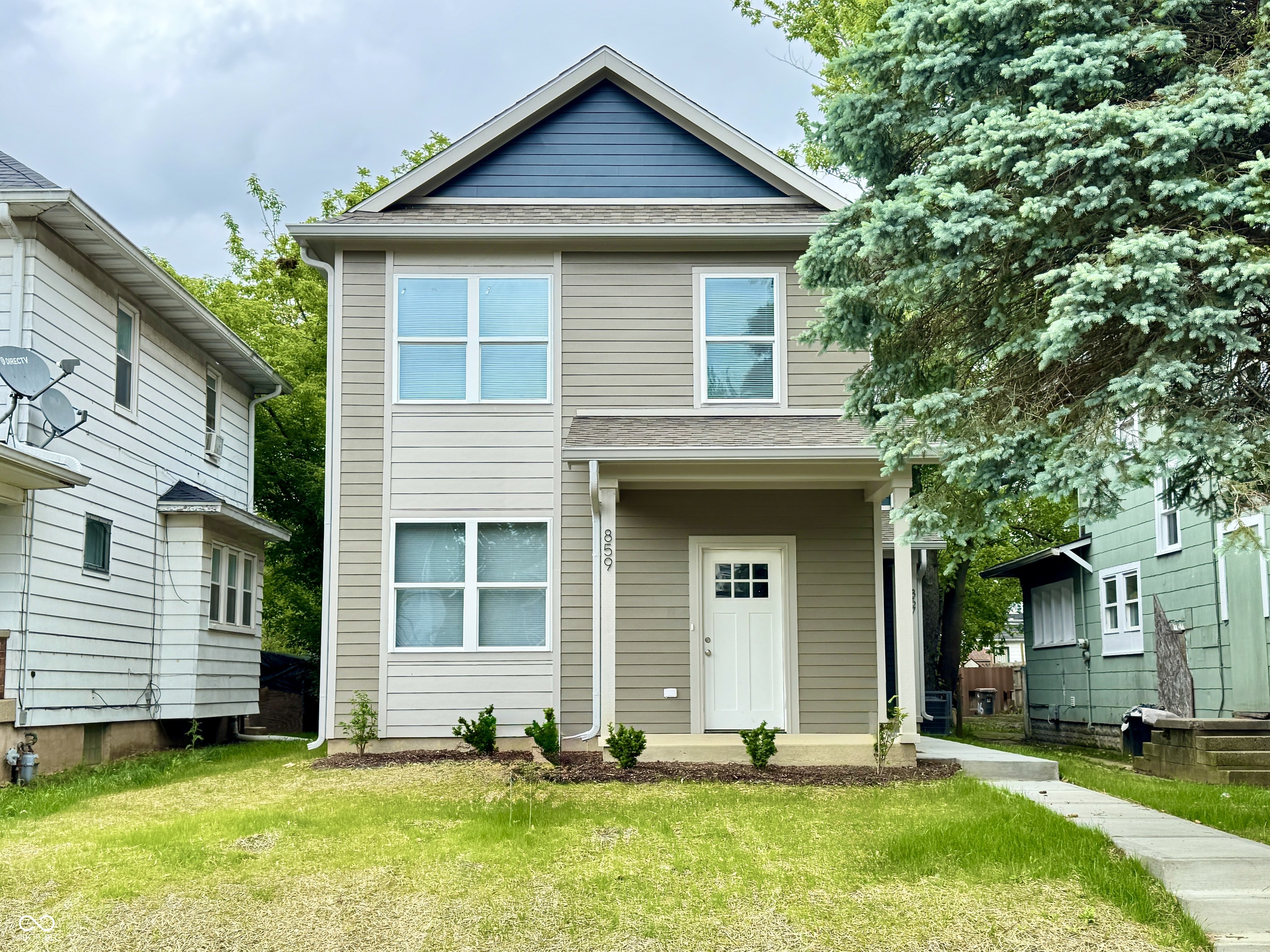 857 North Oakland Ave  