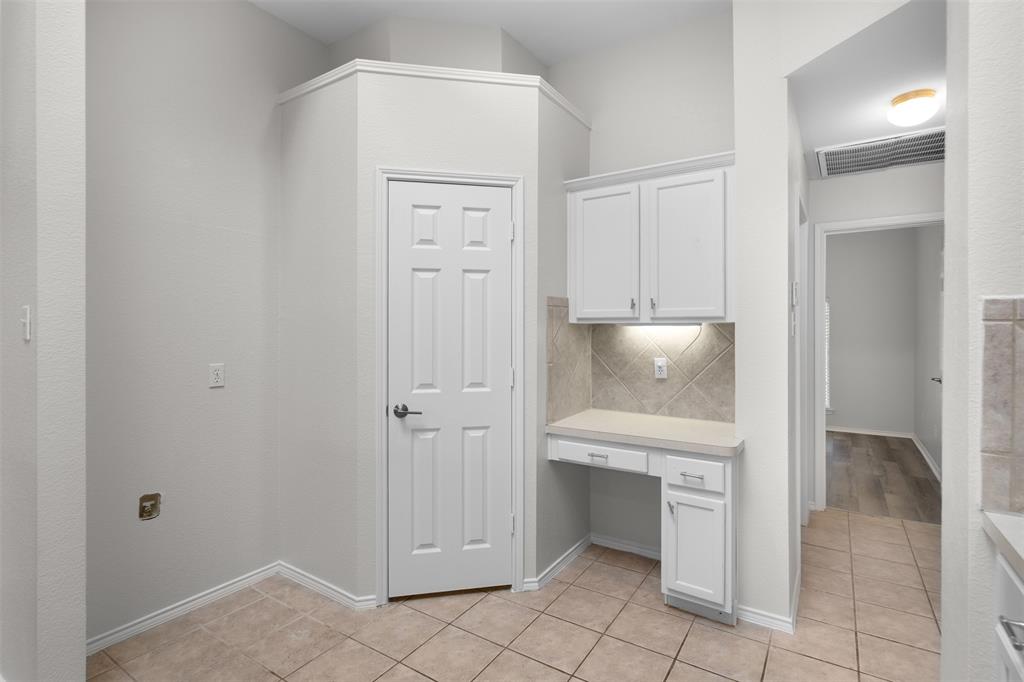 917 Circle View Lane Denton, TX 76210 - Photo 14 of 40