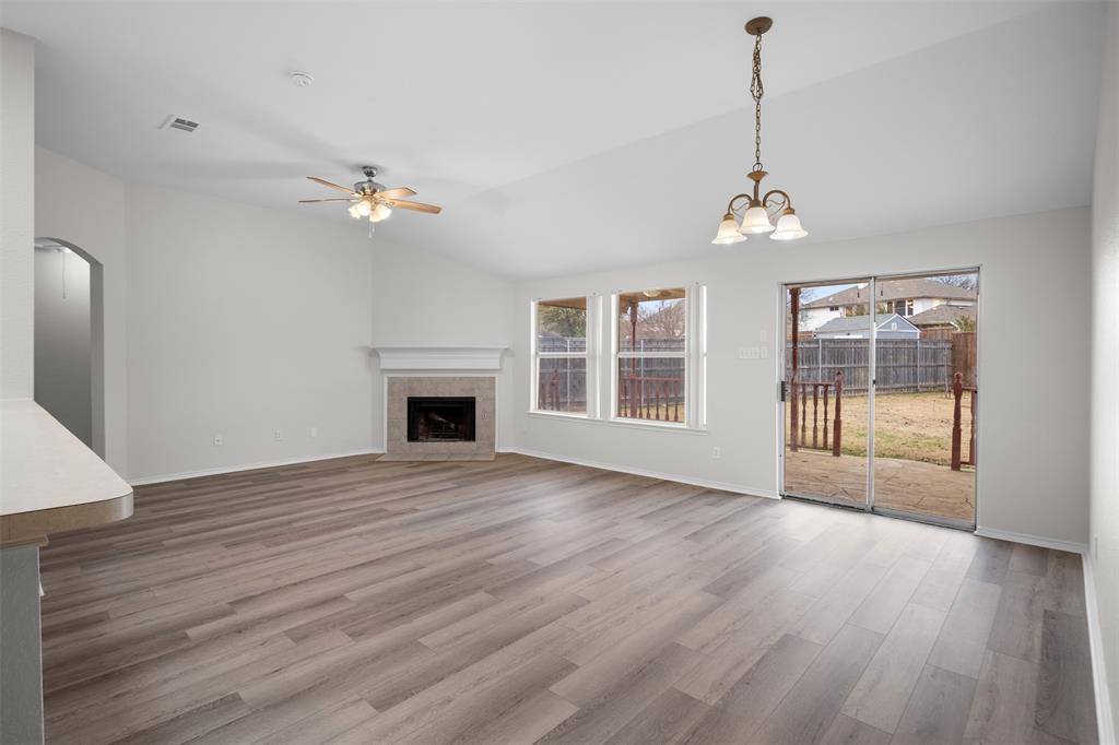 917 Circle View Lane Denton, TX 76210 - Photo 15 of 40