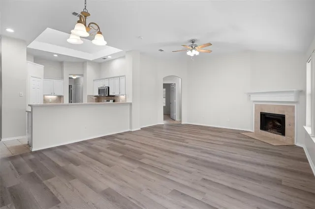 $380,000 | 917 Circle View Lane, Denton, TX 76210