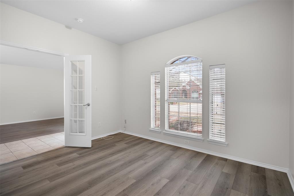 917 Circle View Lane Denton, TX 76210 - Photo 20 of 40