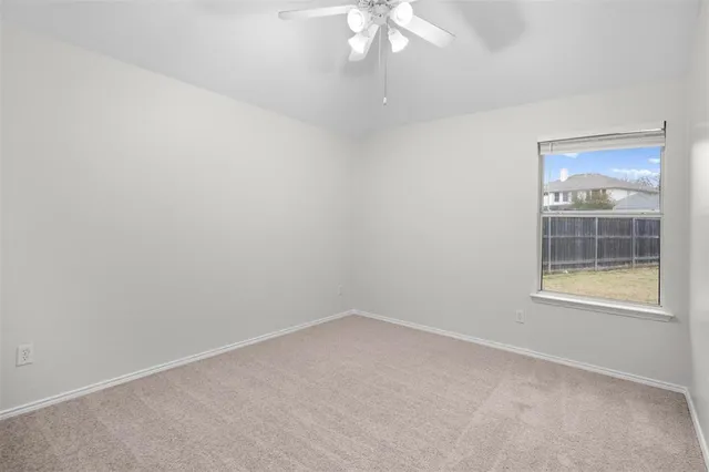 $380,000 | 917 Circle View Lane, Denton, TX 76210