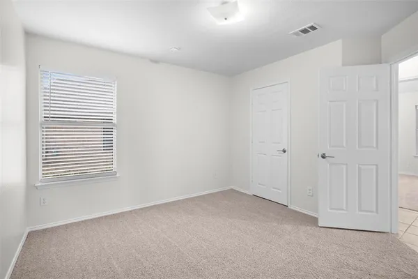 $349,500 | 917 Circle View Lane, Denton, TX 76210