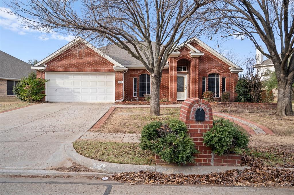 917 Circle View Lane Denton, TX 76210 - Photo 4 of 40