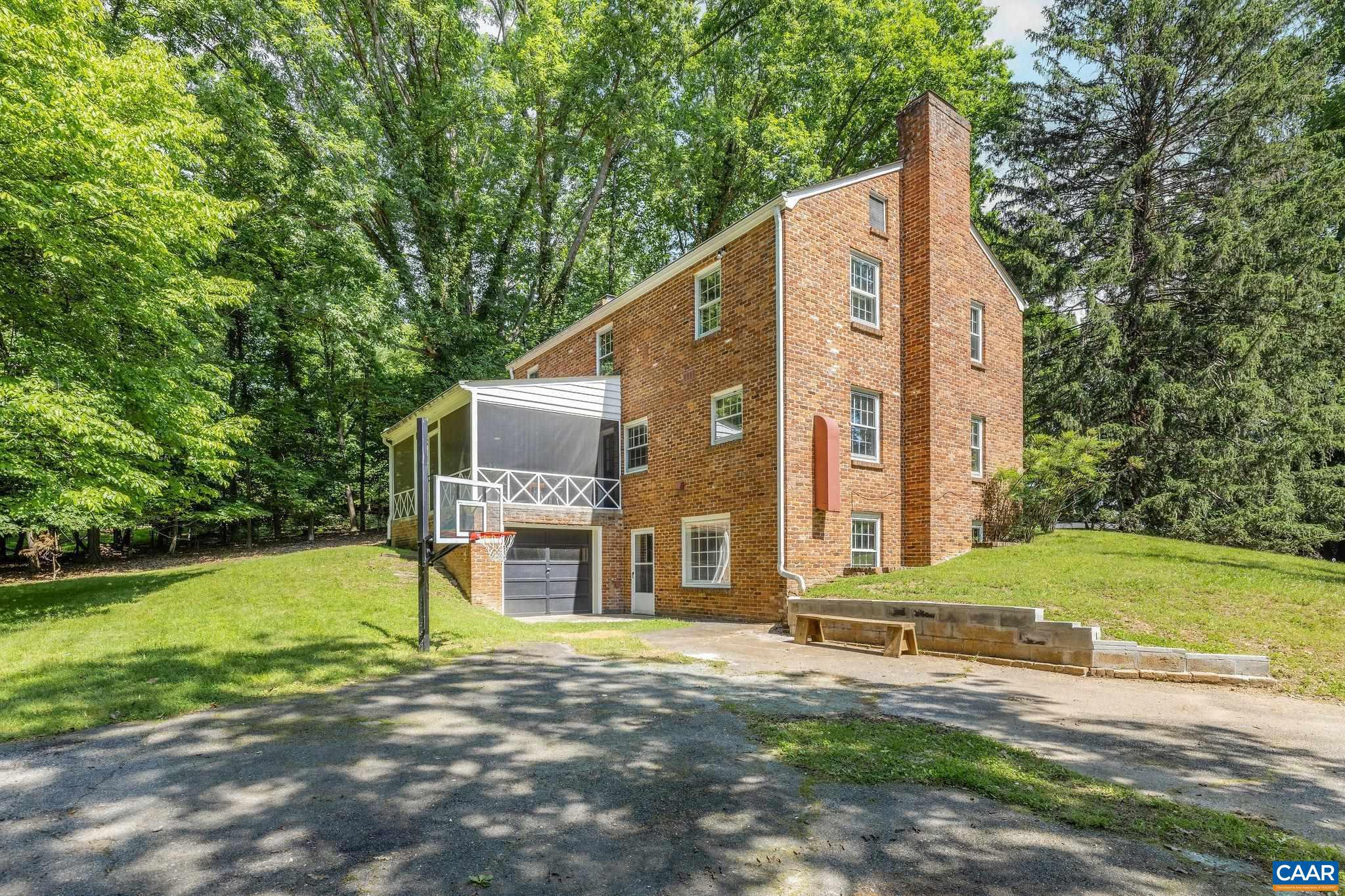 102 Meadowbrook Court Charlottesville, VA 22901 - Photo 41 of 45