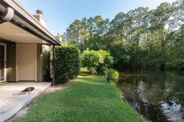 $1,400 | 7224 Lago Vista Court, Pensacola, FL 32506