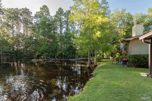 $1,400 | 7224 Lago Vista Court, Pensacola, FL 32506