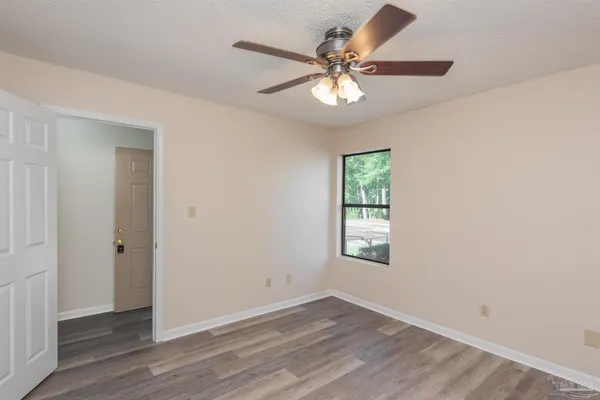 $1,400 | 7224 Lago Vista Court, Pensacola, FL 32506