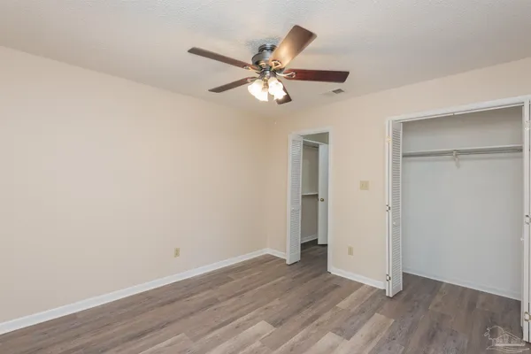 $1,400 | 7224 Lago Vista Court, Pensacola, FL 32506