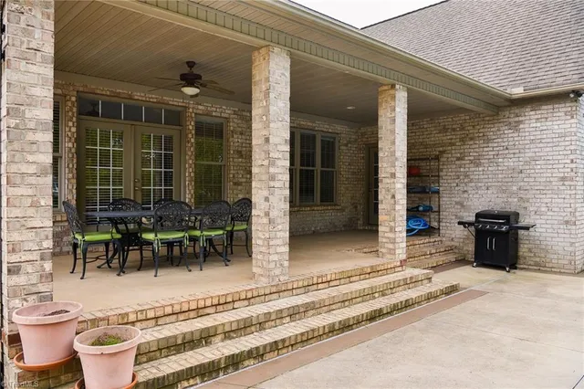 $550,000 | 3723 Apple Orchard Cove, High Point, NC 27265