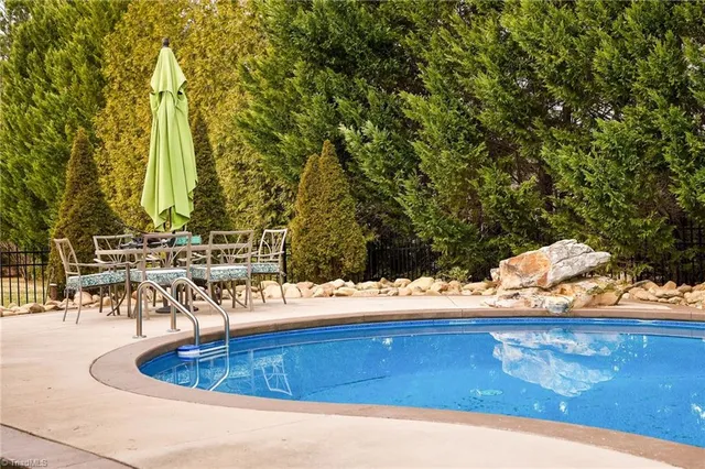 $550,000 | 3723 Apple Orchard Cove, High Point, NC 27265