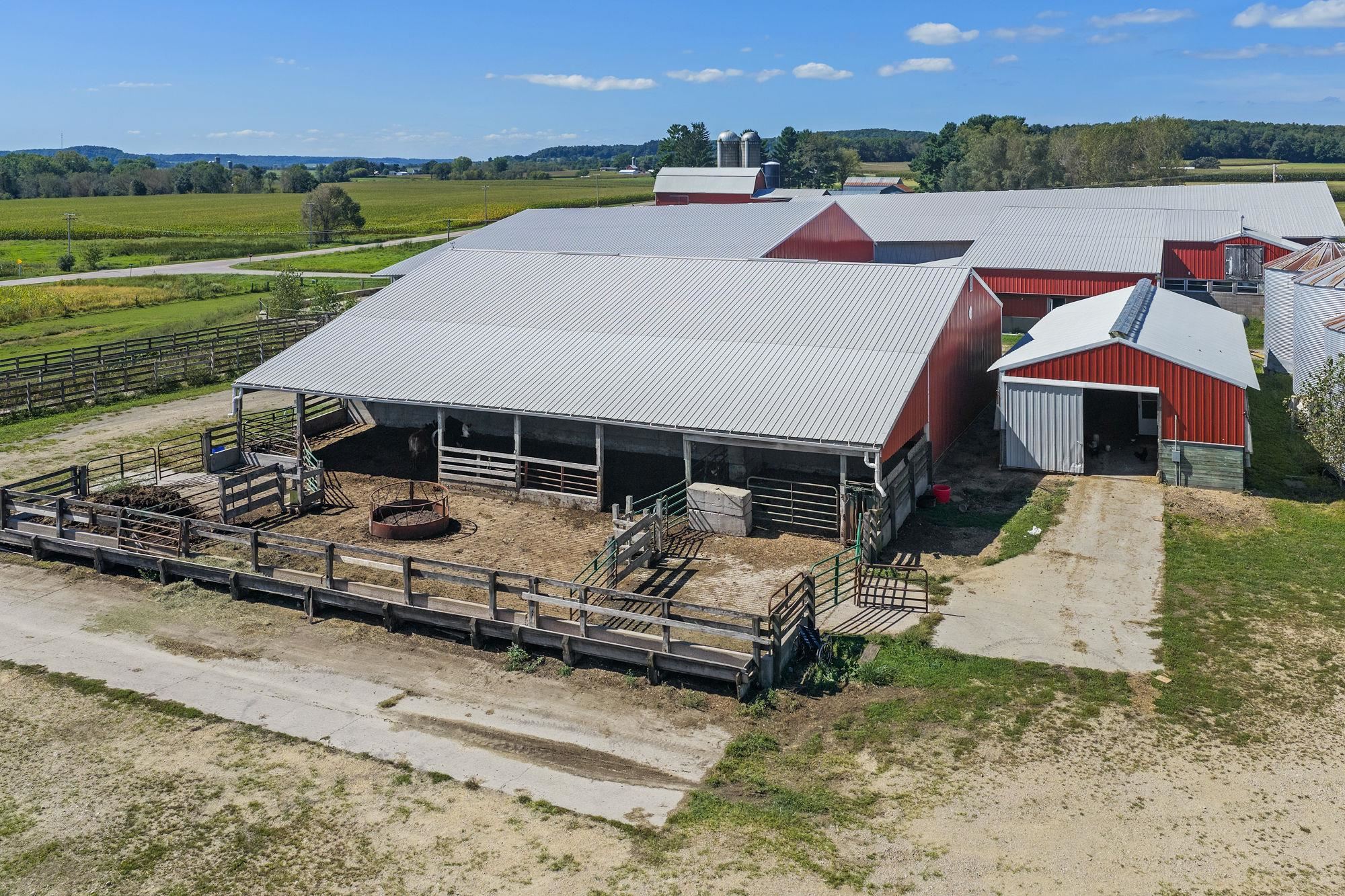 S4452 Grote Hill Road Reedsburg, WI 53959 - Photo 16 of 82 Gallery Image 16
