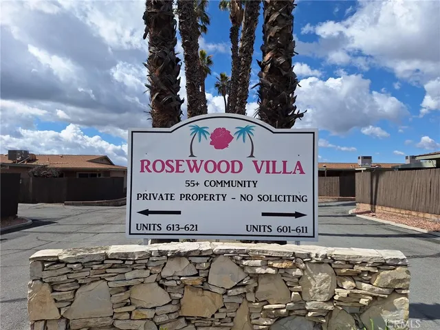 $260,000 | 619 South Palm Avenue, Unit E, Hemet, CA 92543