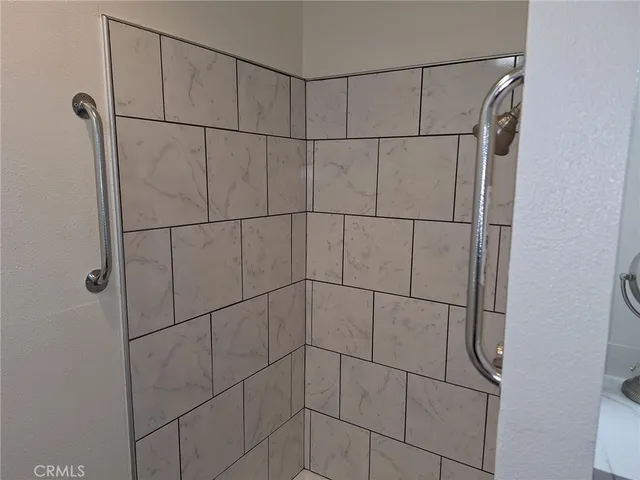 $260,000 | 619 South Palm Avenue, Unit E, Hemet, CA 92543