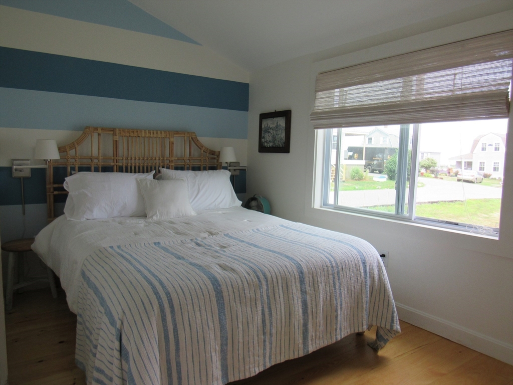 43 Middle Road Ipswich, MA 01938 - Photo 17 of 27