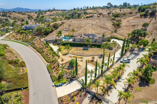 $1,549,000 | 4425 Highland Oaks Street, Fallbrook, CA 92028