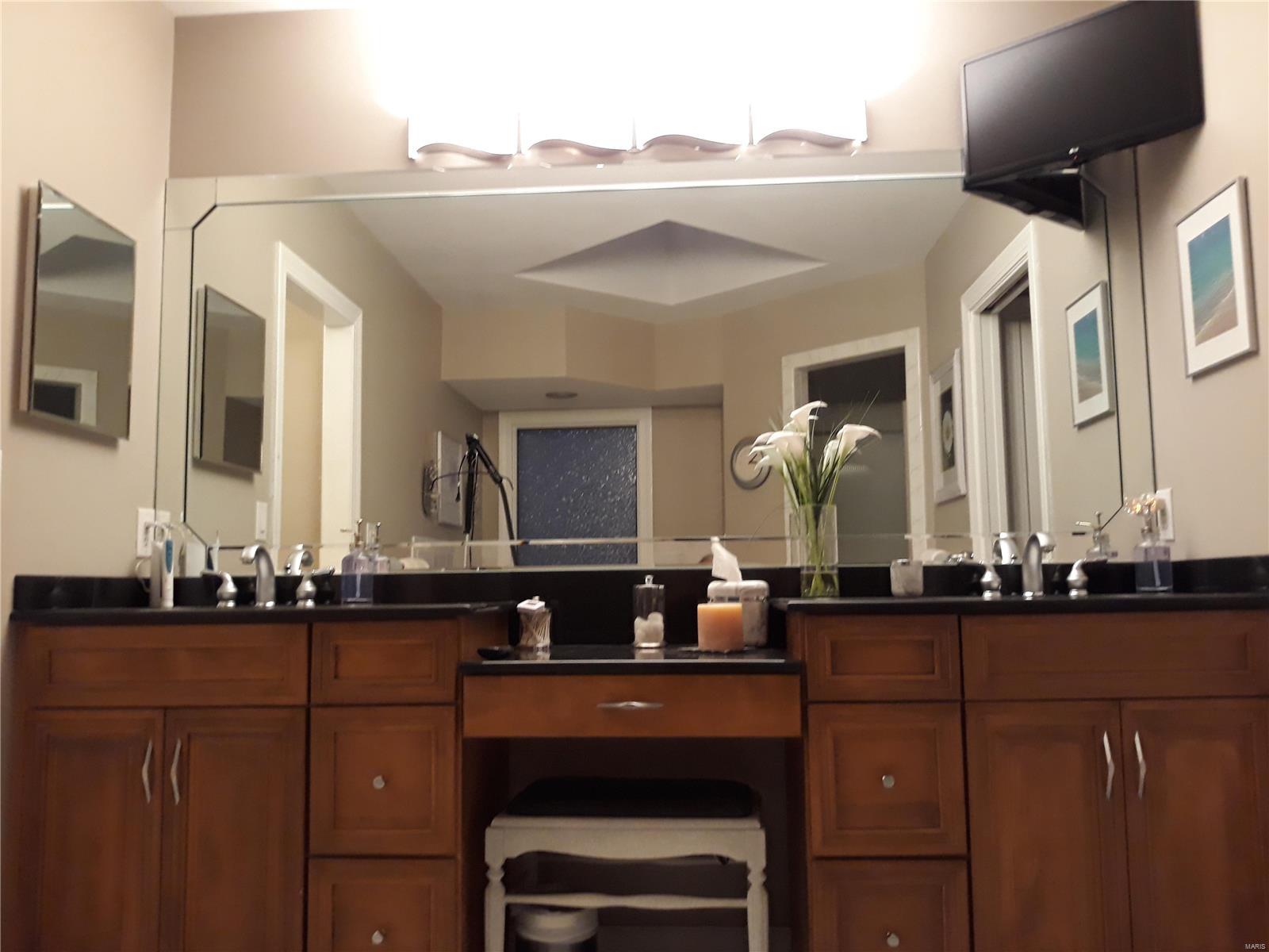 13457 Maple Ridge Court St. Louis, MO 63141 - Photo 20 of 41 Gallery Image 20