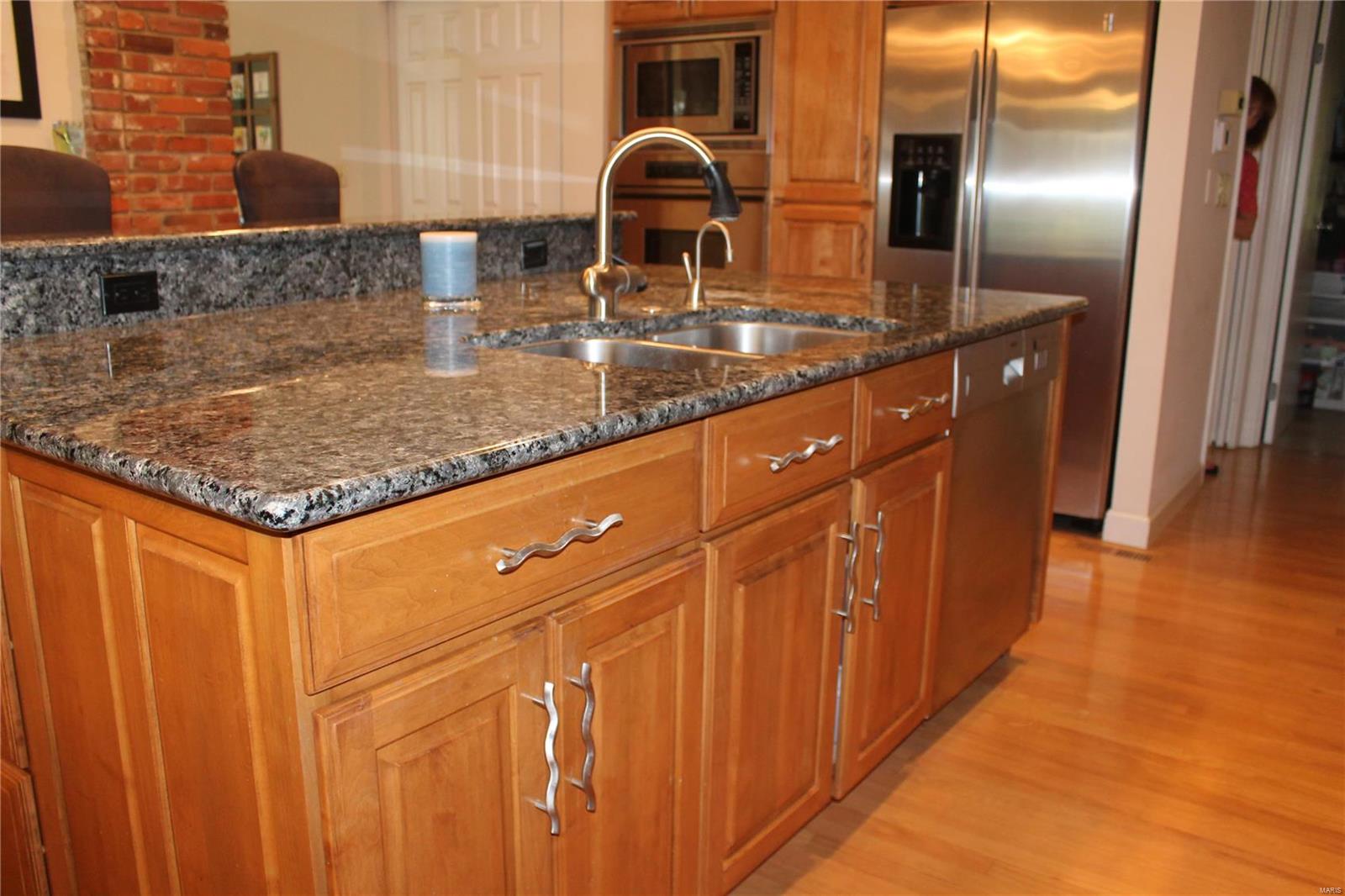 13457 Maple Ridge Court St. Louis, MO 63141 - Photo 4 of 41 Gallery Image 4