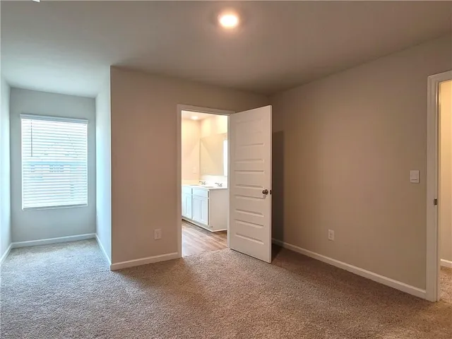 $2,350 | 310 Sound Circle, Stockbridge, GA 30281