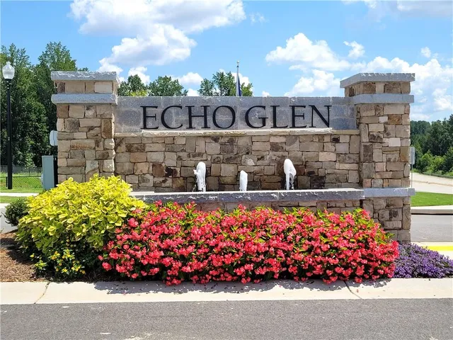 $2,350 | 310 Sound Circle, Stockbridge, GA 30281