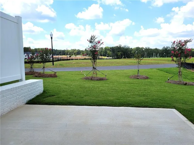 $2,350 | 310 Sound Circle, Stockbridge, GA 30281