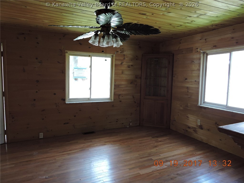 9149 Coal River Road Seth, WV 25181 - Photo 9 of 19 Gallery Image 9