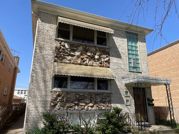 $2,350 | 5408 North Central Avenue, Unit 1, Chicago, IL 60630