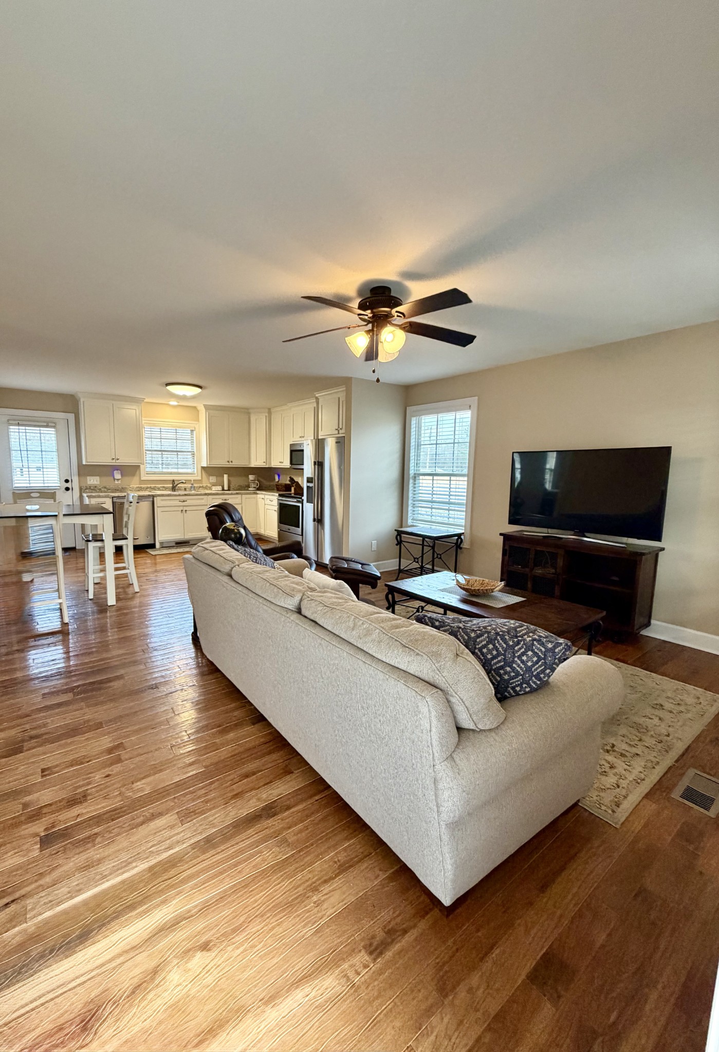 904 Fall River Road Lawrenceburg, TN 38464 - Photo 4 of 13