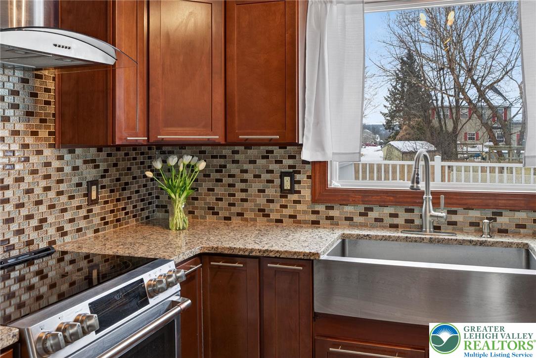 4000 Carter Road Bethlehem, PA 18020 - Photo 21 of 48 a kitchen with a sink and cabinets