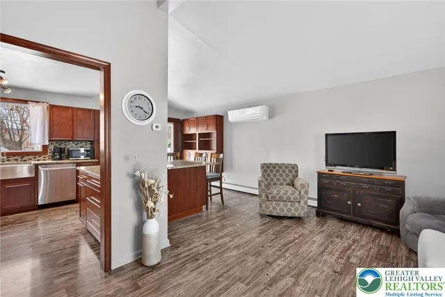 $398,500 | 4000 Carter Road, Bethlehem, PA 18020