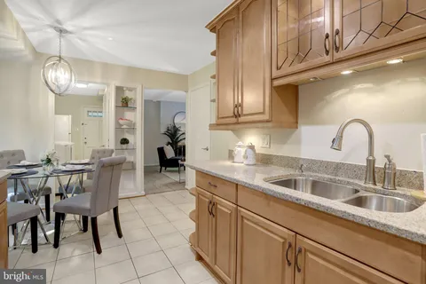 $900,000 | 8407 Briar Creek Drive, Annandale, VA 22003