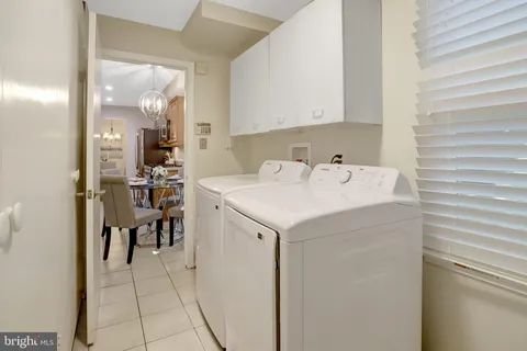 $900,000 | 8407 Briar Creek Drive, Annandale, VA 22003