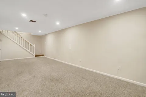 $900,000 | 8407 Briar Creek Drive, Annandale, VA 22003