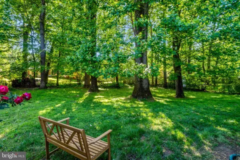 $900,000 | 8407 Briar Creek Drive, Annandale, VA 22003