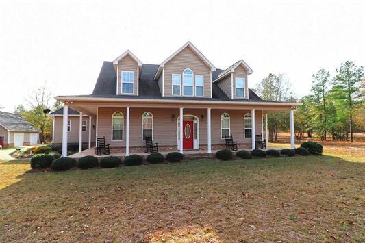 5982 Purple Road Byron, GA 31008 - Photo 1 of 36 a front view of a house with a yard